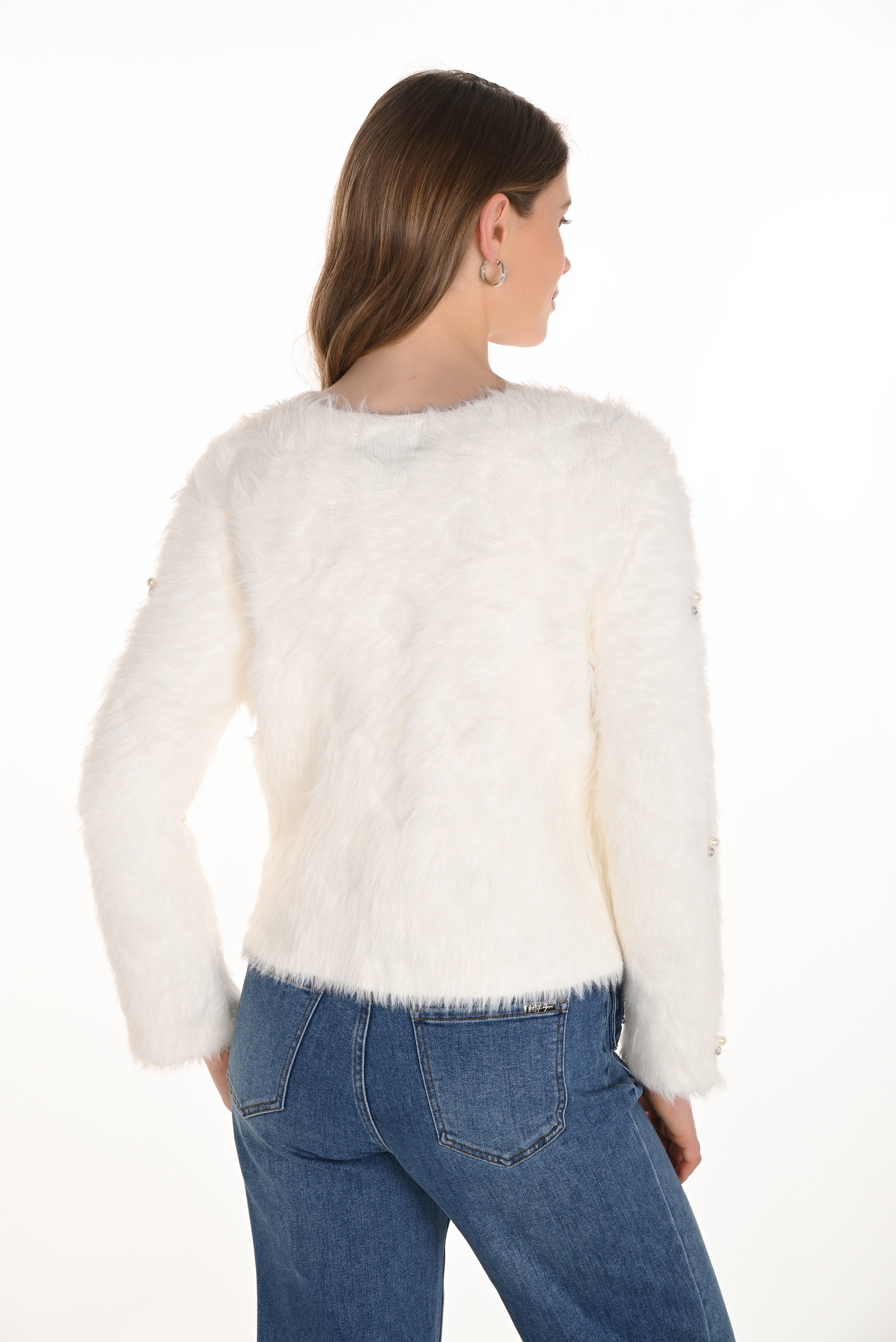 Frank Lyman | Fluffy White Cardi