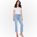 Jaboli Boutique - Fergus Ontario - Charlie B - Bootleg Jeans A timless classic Jean.    mad with soft stretch denim,  cropped bootleg cut ...perfect for a casual look with a sneaker or flip flops but easily druss up with a blouse and some heals.  Fly Front,   5 Pockets,  Lt Blue. High Rise 
