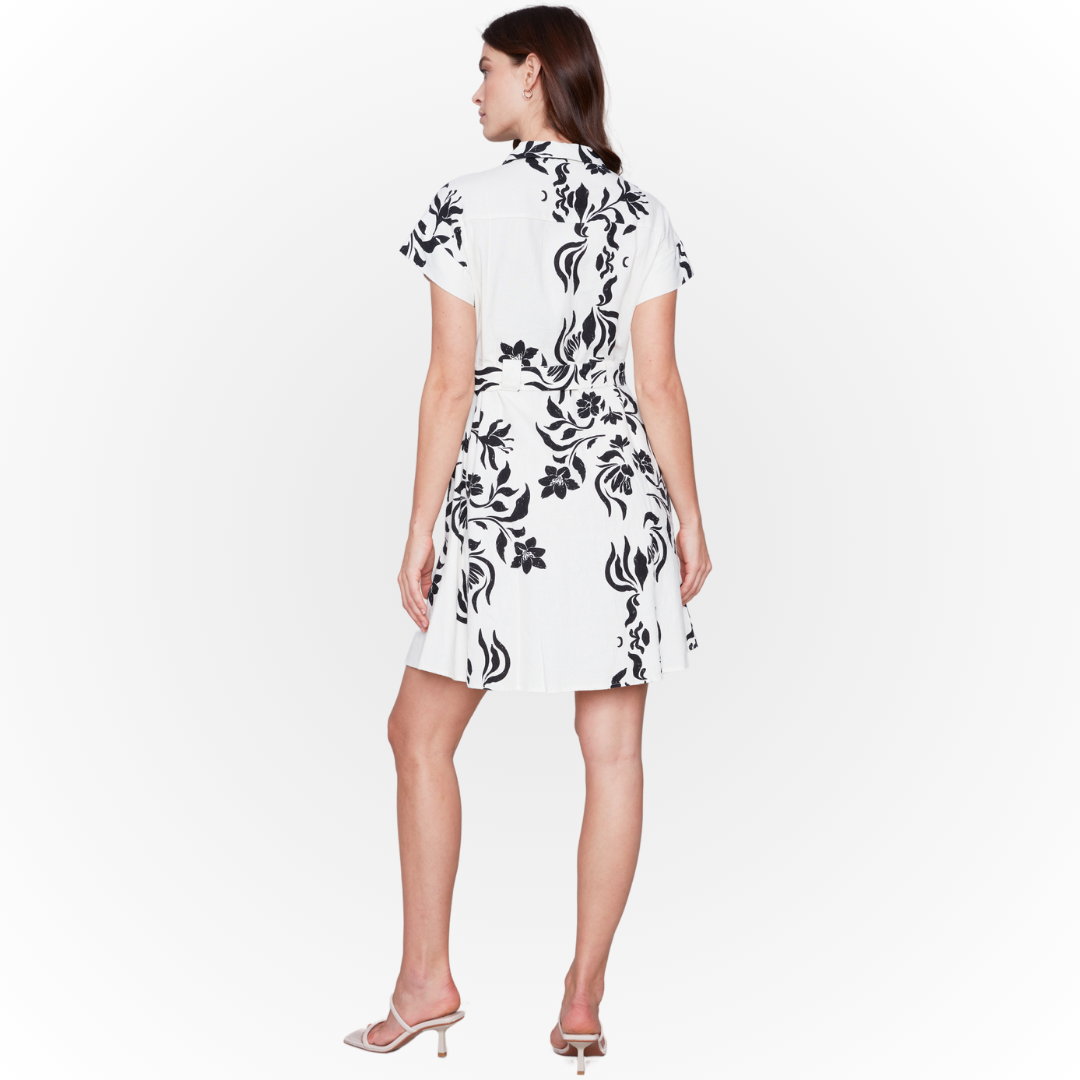  Jaboli Boutique - Fergus Ontario - The Charlie B Black/ Cream Dress is a stunning dress with a gorgeous floral print. The classic colour way makes this dress equal parts fun and chic, Self Tie belt cinches in at the waist, classic A-line silhouette, Button Front, Short Sleeve, Knee Length.