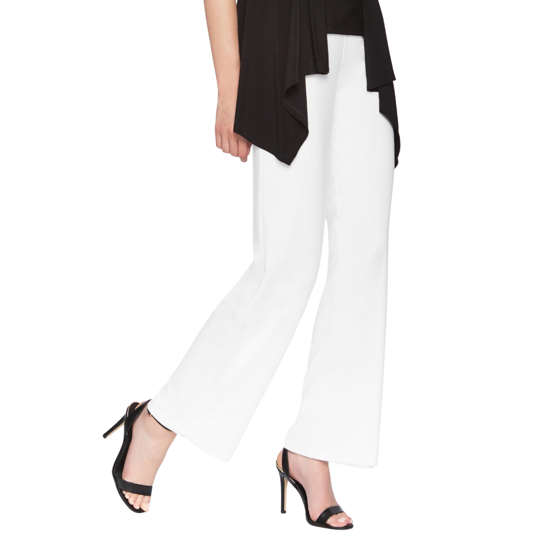 Jaboli Boutique - Fergus Ontario - Frank Lyman - White wide leg pant - 083 Slip into Jersey High Rise Wide Leg Pants in White for timeless elegance. High-rise design adds a touch of sophistication. Wide legs offer a relaxed and versatile look. Perfect choice for stylish travelers, combining fashion with practicality.