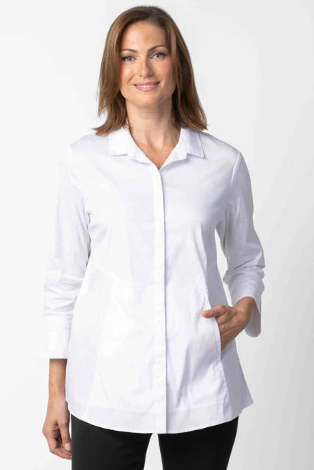 Jaboli Boutique | Fergus Ontario| Habitat | The “One” White Tunic Shirt | Timeless Essential

Shirt Collar

Colour White

Tunic Length

Pockets

The “One” Shirt. A customer favorite season in, season out. Cotton with a touch of spandex and built in pockets.

Your go to wardrobe essential!

Relaxed fit
Cuffs with slits
A-line
Hidden placket button down
Fit: Relaxed fit
78% Cotton, 20% Nylon, 2% Spandex