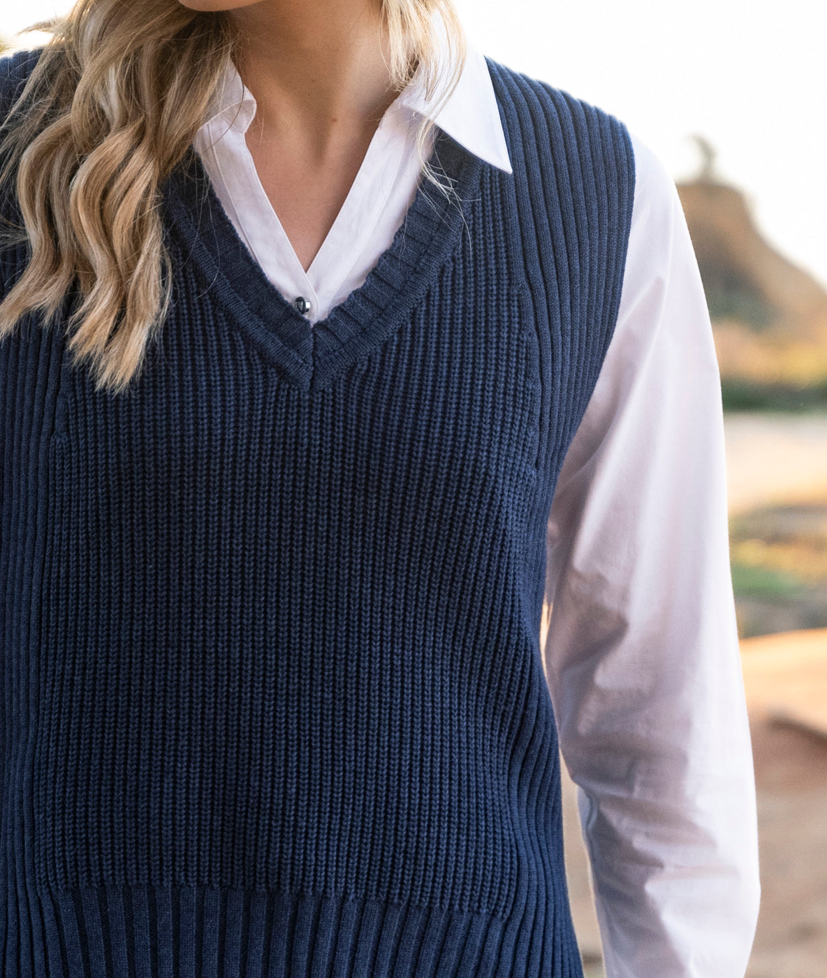 Jaboli Boutique | Fergus Ontario|Marble | Sweater Vest

Pullover Vee Neck Vest

Colour - Navy

Classic Shaker Knit

Hip Length

Relaxed Fit

wear as a vest layered over a shirt or as a knit tank top