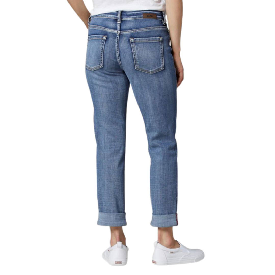 Jaboli Boutique - Fergus Ontario - Jag Denim - Jeans. Boyfriend Cut - Relaxed Straight. 70% Cotton, 25% Recycled Polyester, 3% Viscose, 2% Elastane, Machine Wash Cold, Inside Out, Colours - Vintage Blue Denim, Mid Rise, Ease and Comfort Through Hip and Thigh, Perfectly Relaxed Silhouette, Classic 5 Pocket Styling